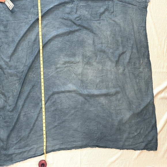 NWT Hugo Boss Textured Cotton Scarf Denim Blue Fringe Edge - Picture 3 of 10